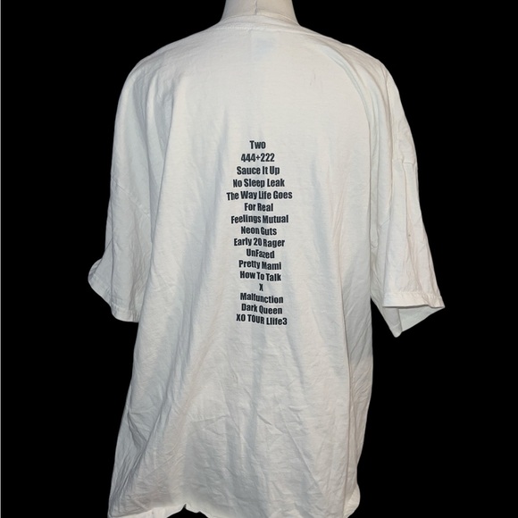 ☠️5/$20☠️ GILDEN | LUV SHORT SLEEVE CREW NECK TEE - Picture 2 of 6